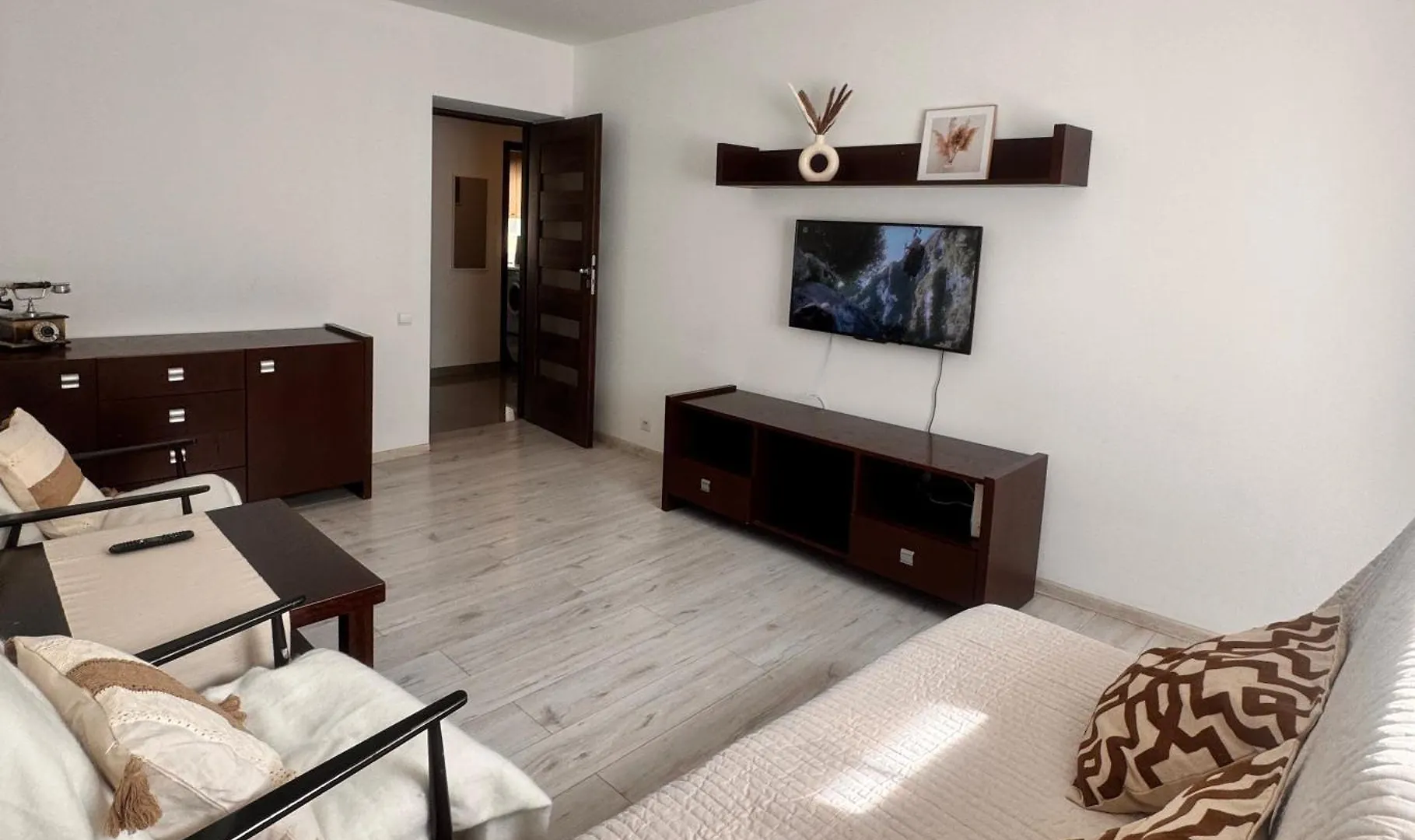 Apartment Mona Warsaw Przy Stacji Metra