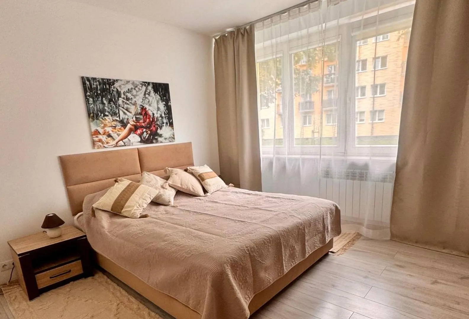 Apartment Mona Warsaw Przy Stacji Metra